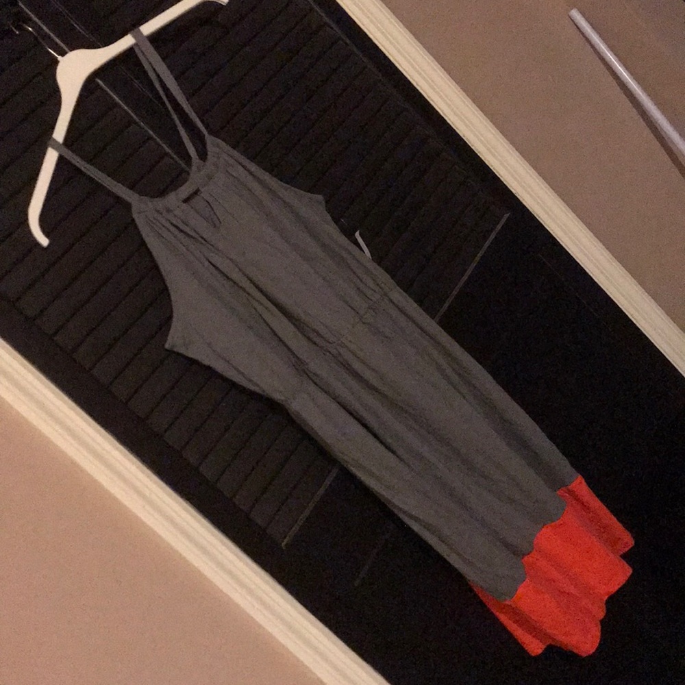 NWT Color block dress with keyhole neckline